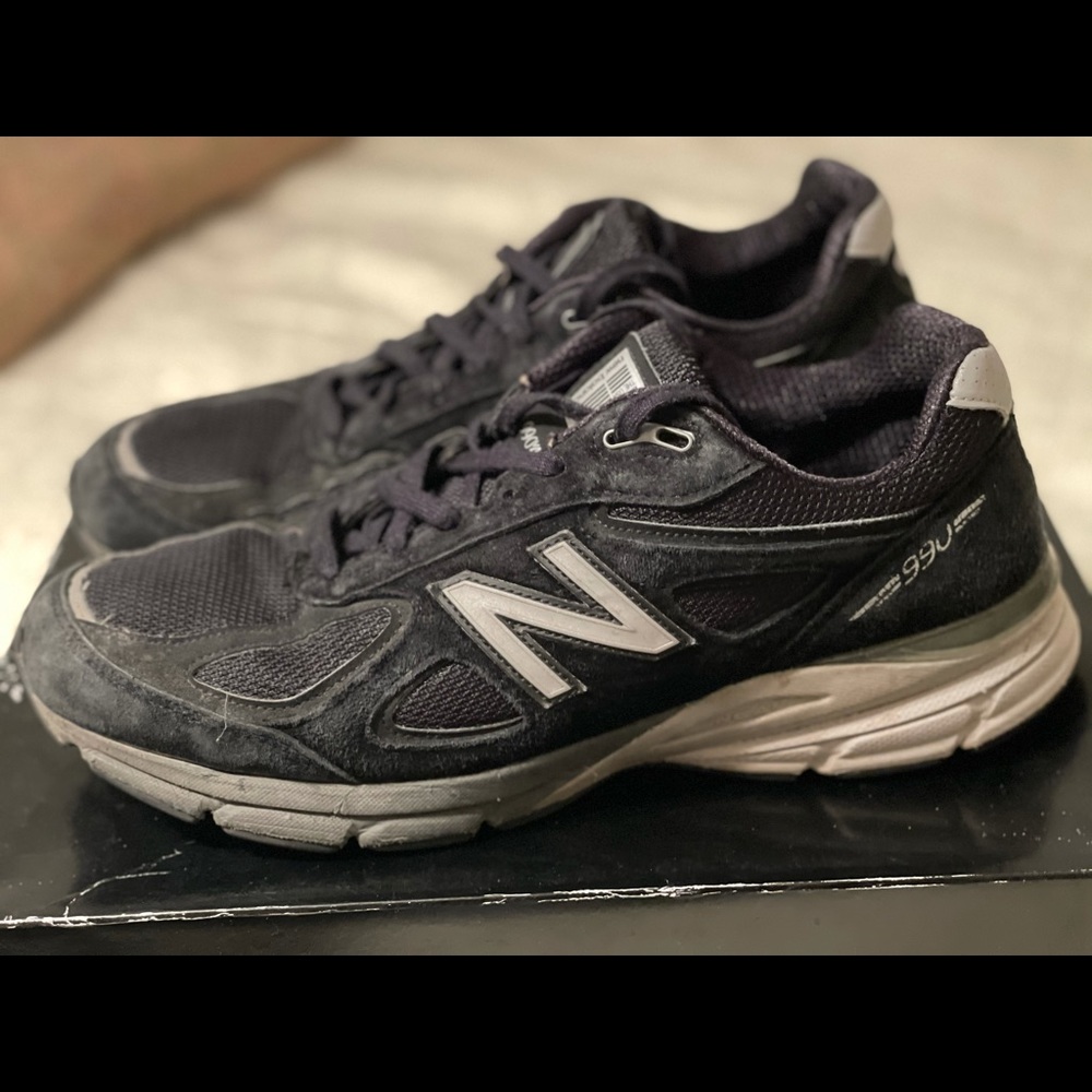 New Balance 990v4